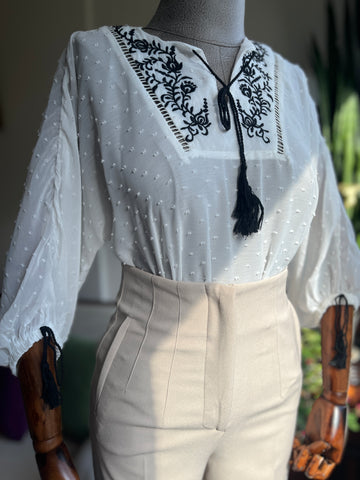 Floral Embroidered Transparent Blouse with Tassel Details – Stylish 3/4 Sleeve Textured Top