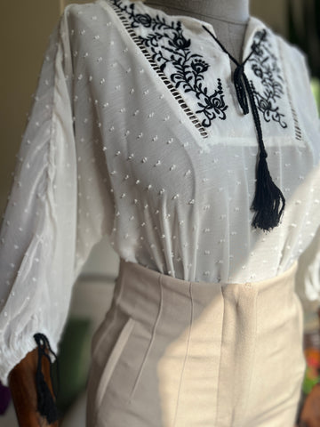 Floral Embroidered Transparent Blouse with Tassel Details – Stylish 3/4 Sleeve Textured Top