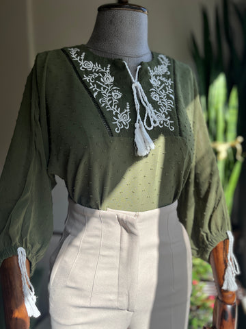 Floral Embroidered Transparent Blouse with Tassel Details – Stylish 3/4 Sleeve Textured Top