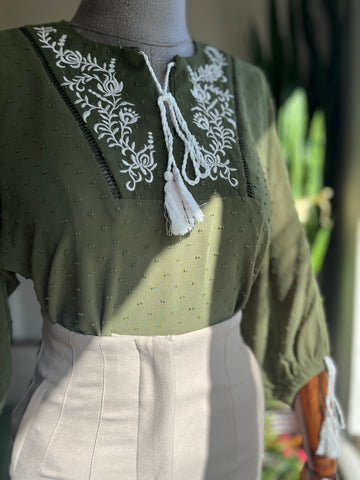 Floral Embroidered Transparent Blouse with Tassel Details – Stylish 3/4 Sleeve Textured Top