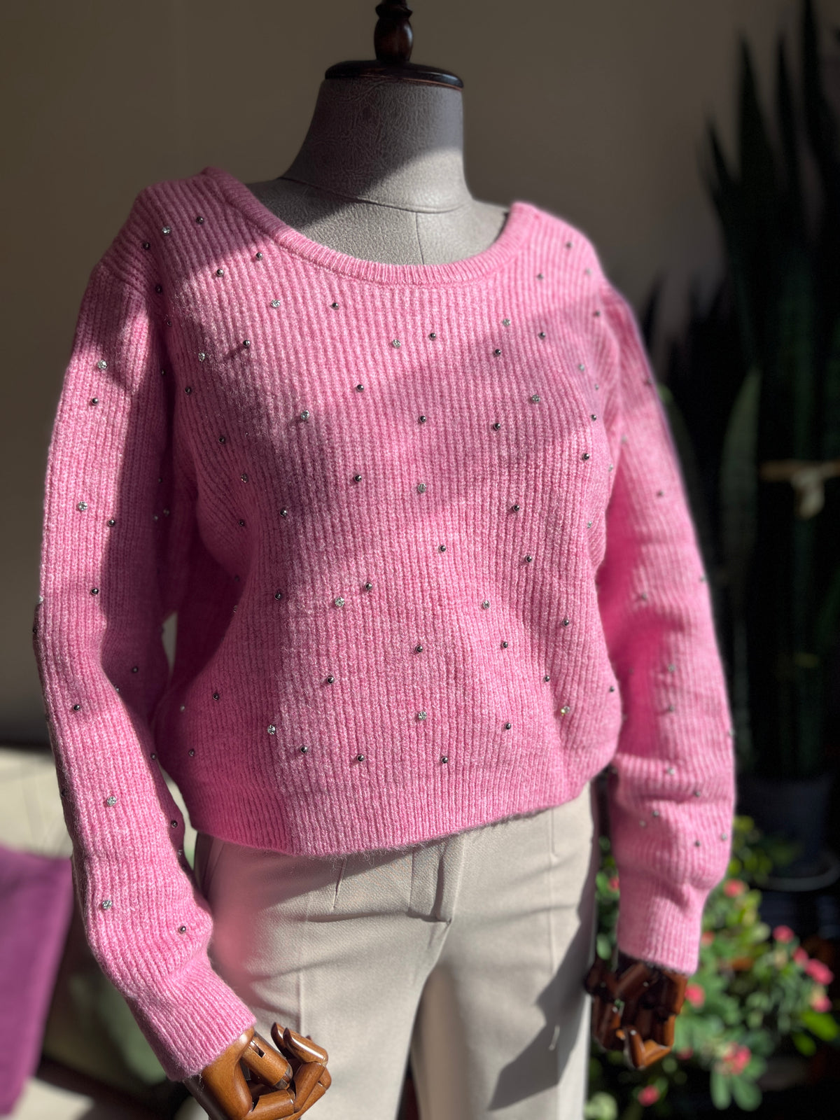 Pink Pearl & Bead Embroidered Backless Short Sweater - Trendy Women's Fashion