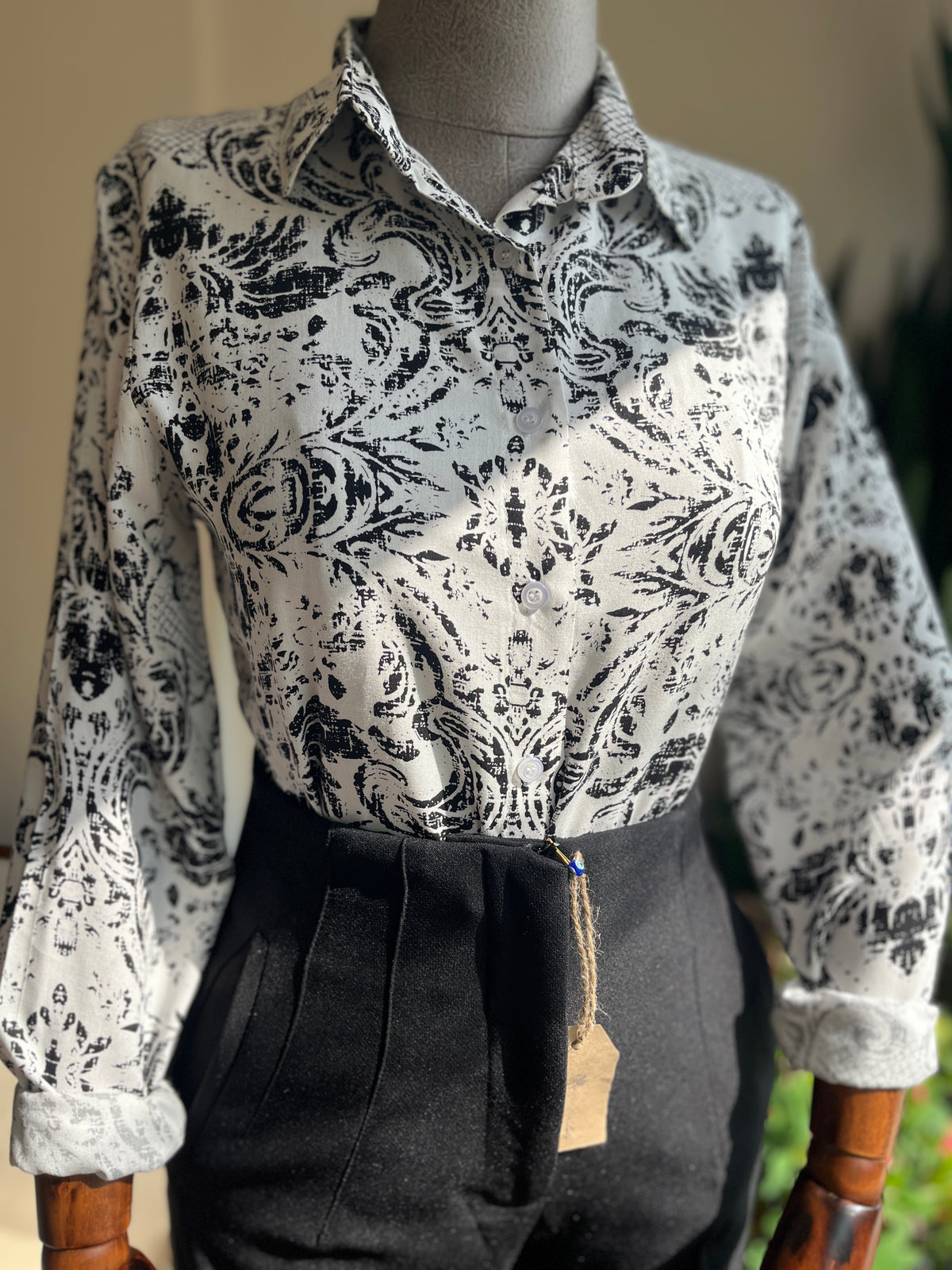 Stylish Patterned Viscose Long Sleeve Shirt for Effortless Elegance