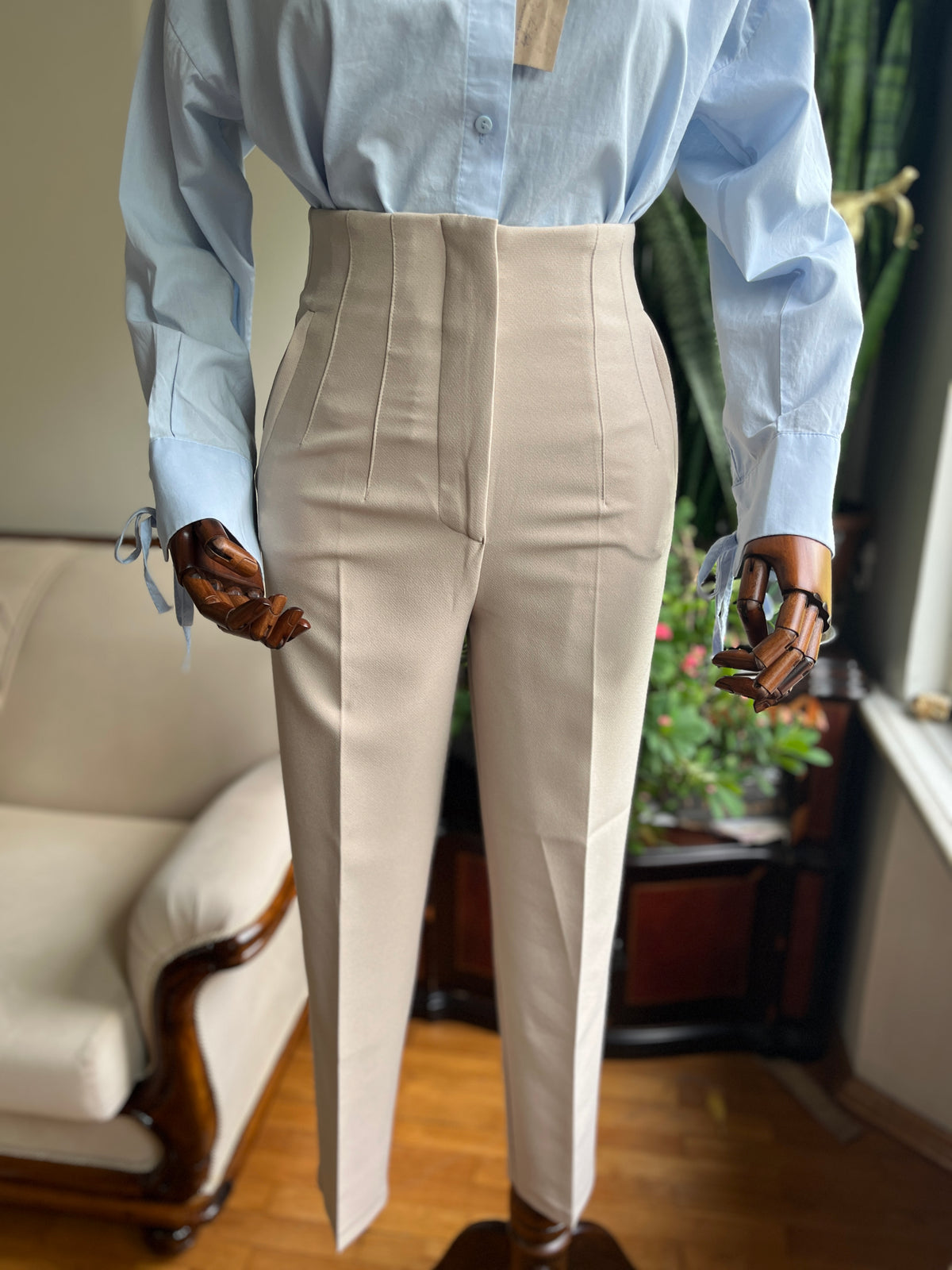 Women's High-Waisted Carrot Pants – Tailored Fit, Premium Quality Trousers