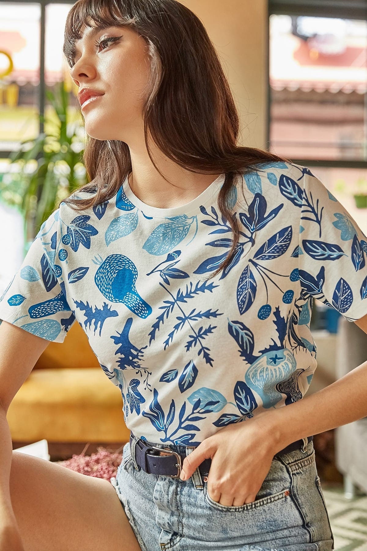 Ecru Blue Floral Printed Cotton Women's T-shirt,Cotton Blouse,Vintage T-shirt,Gift For Her,Boho T-shirt,Woman Shirts